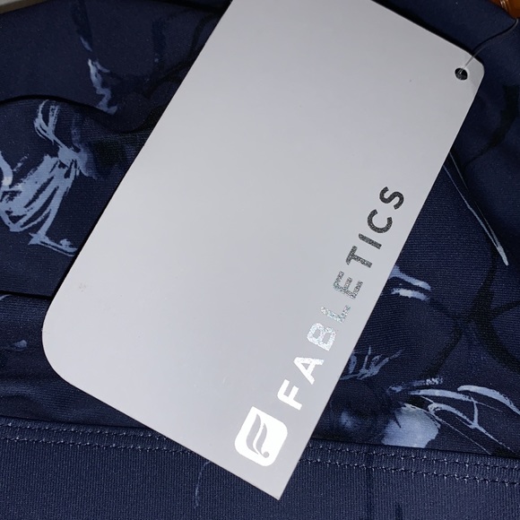 Alejandra Sports Bra - Picture 4 of 8